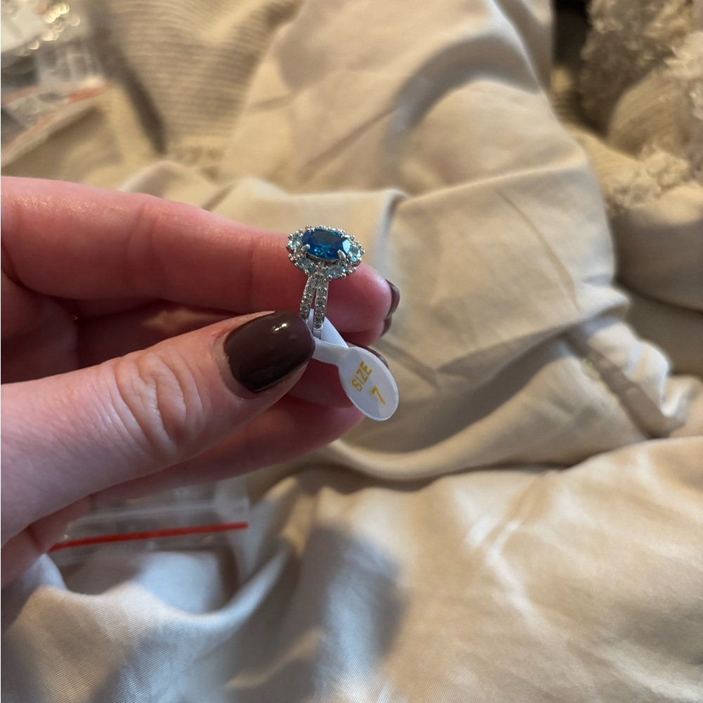 Bomb party ring size 7. Just Walked into the Room.